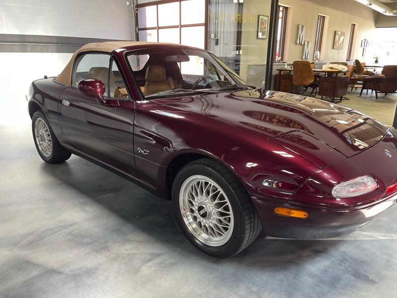 Mazda MX-5 Miata M Edition 1995