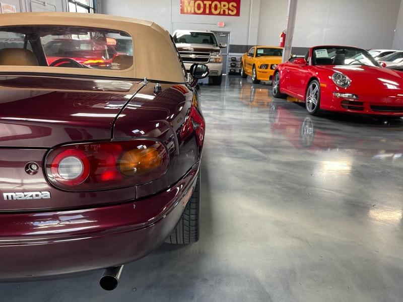 Mazda MX-5 Miata M Edition 1995