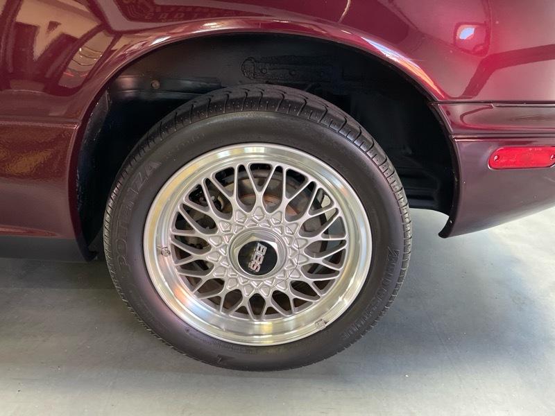 Mazda MX-5 Miata M Edition 1995