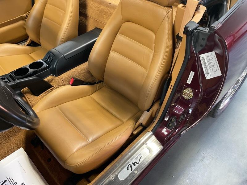 Mazda MX-5 Miata M Edition 1995