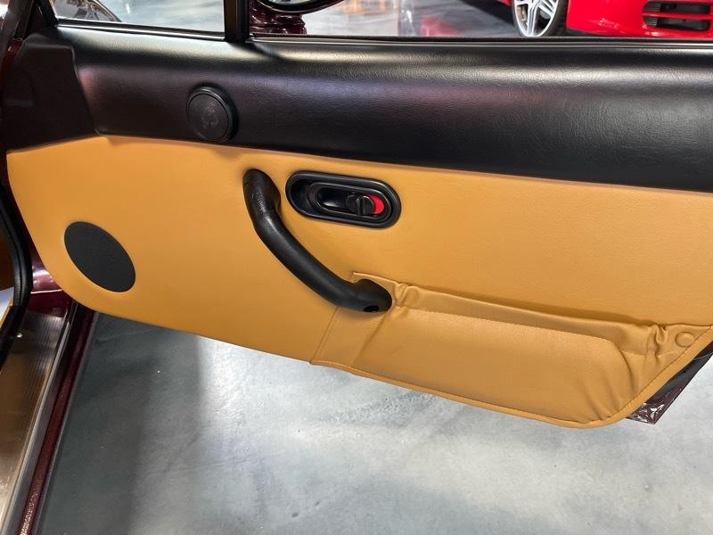 Mazda MX-5 Miata M Edition 1995
