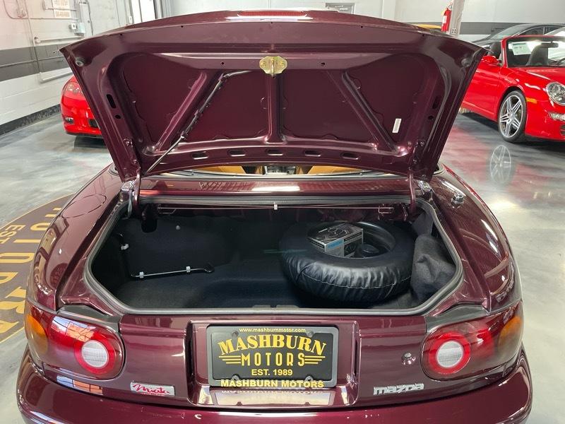 Mazda MX-5 Miata M Edition 1995