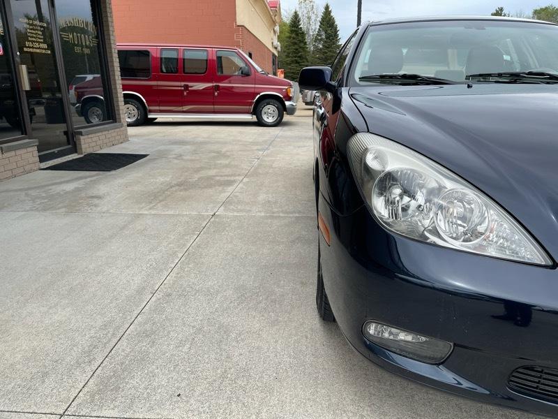 Lexus ES 300 Sedan 2002