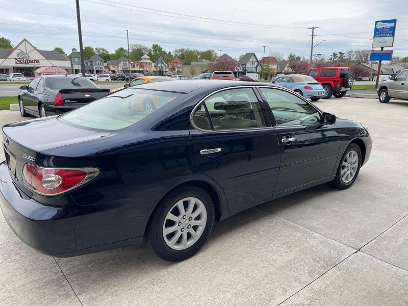 Lexus ES 300 Sedan 2002