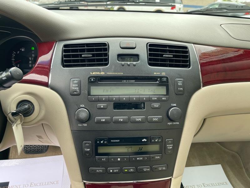 Lexus ES 300 Sedan 2002
