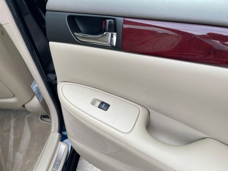 Lexus ES 300 Sedan 2002