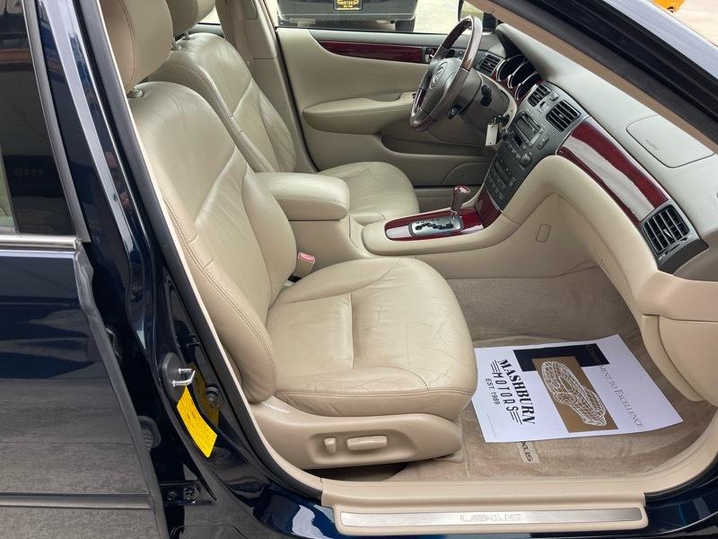 Lexus ES 300 Sedan 2002
