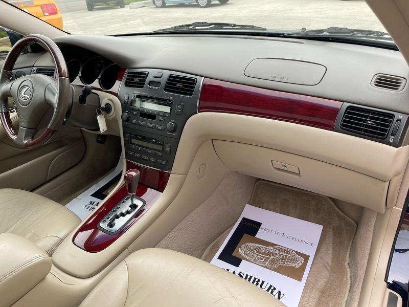 Lexus ES 300 Sedan 2002