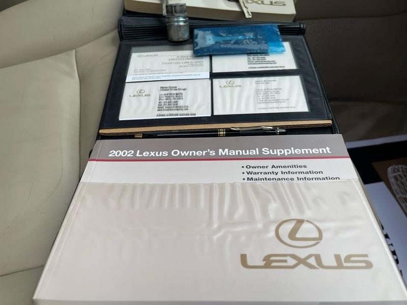 Lexus ES 300 Sedan 2002