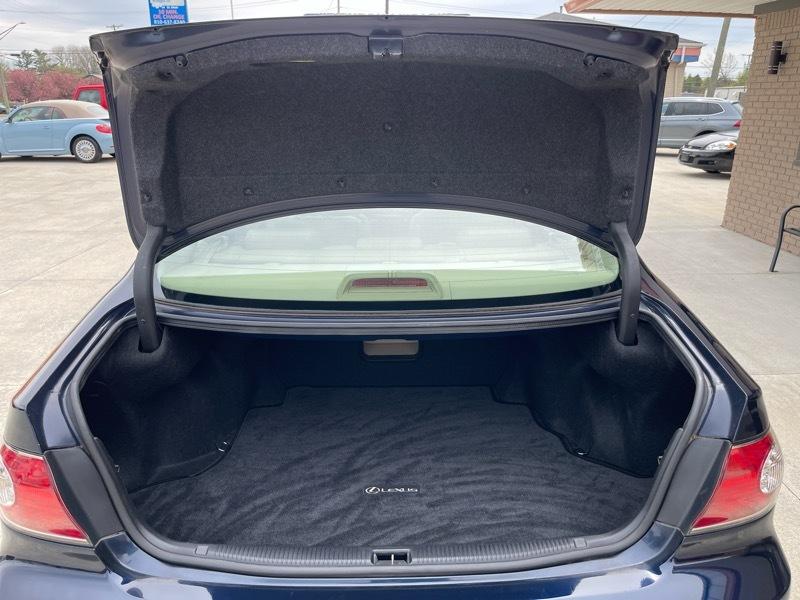 Lexus ES 300 Sedan 2002