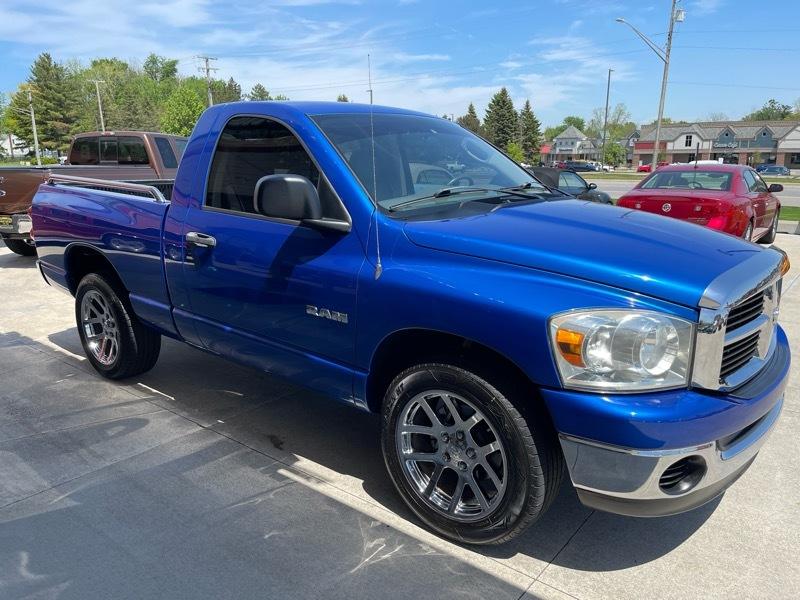Dodge Ram 1500 SLT Short Bed 2WD 2008