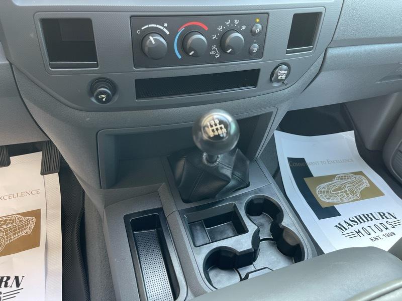 Dodge Ram 1500 SLT Short Bed 2WD 2008