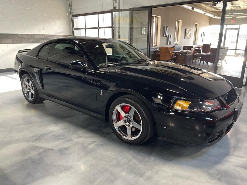 Ford Mustang SVT Cobra Coupe 2004