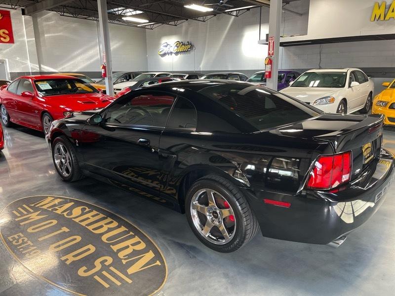 Ford Mustang SVT Cobra Coupe 2004