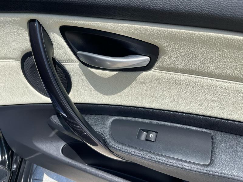 BMW 1-Series 135i Coupe 2008