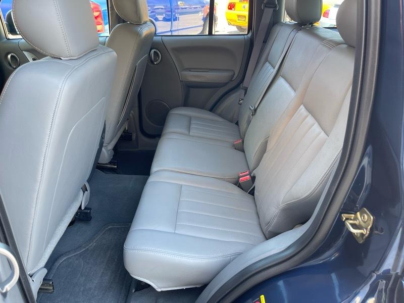 Jeep Liberty Limited 4WD 2005