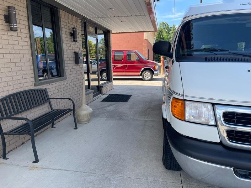 Dodge Ram Van 1500 127" WB Conversion 2000