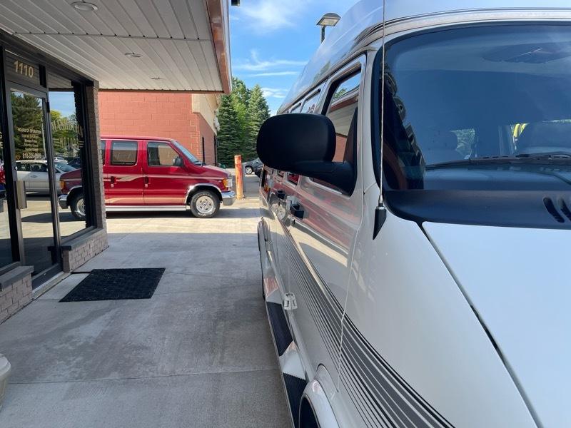 Dodge Ram Van 1500 127" WB Conversion 2000