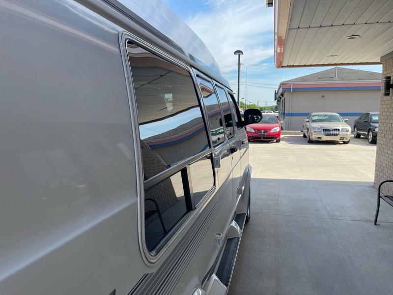 Dodge Ram Van 1500 127" WB Conversion 2000