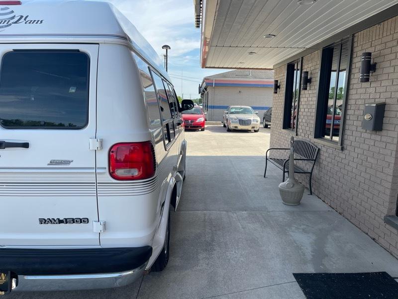 Dodge Ram Van 1500 127" WB Conversion 2000
