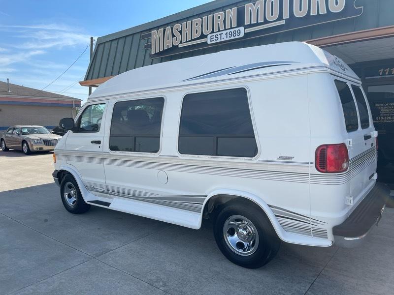 Dodge Ram Van 1500 127" WB Conversion 2000