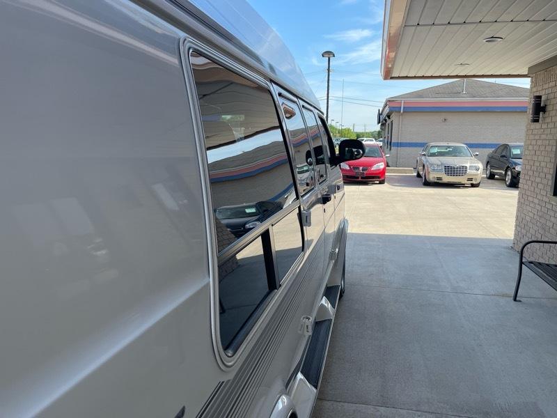 Dodge Ram Van 1500 127" WB Conversion 2000