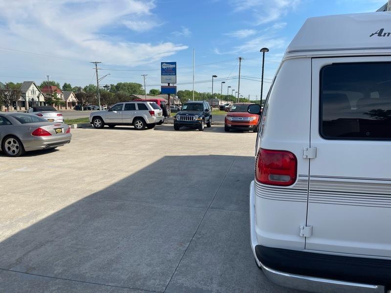 Dodge Ram Van 1500 127" WB Conversion 2000
