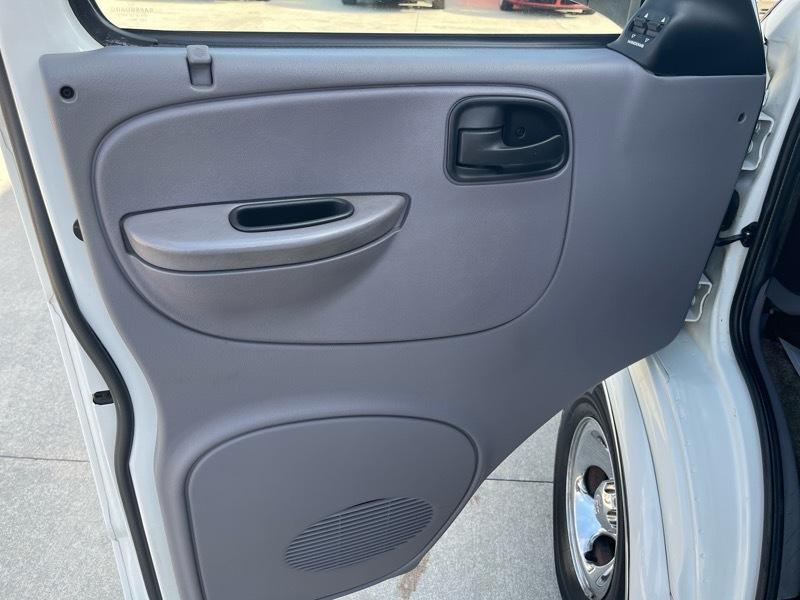 Dodge Ram Van 1500 127" WB Conversion 2000