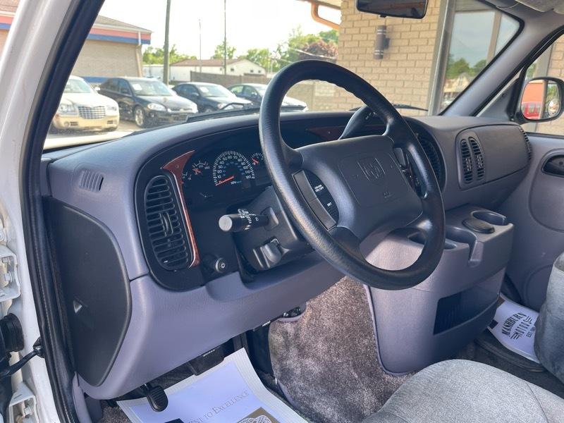 Dodge Ram Van 1500 127" WB Conversion 2000