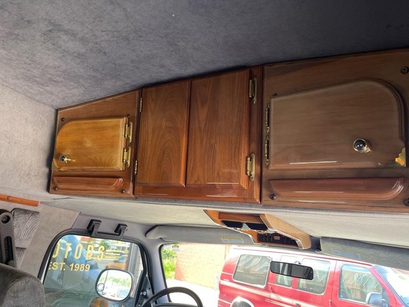 Dodge Ram Van 1500 127" WB Conversion 2000