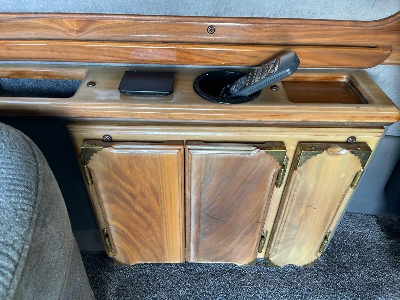 Dodge Ram Van 1500 127" WB Conversion 2000