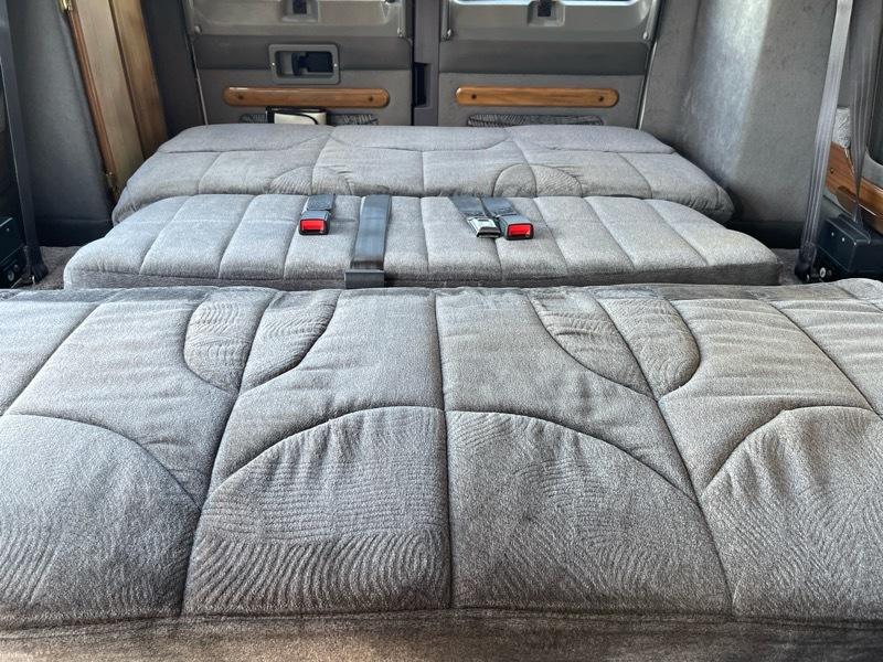 Dodge Ram Van 1500 127" WB Conversion 2000