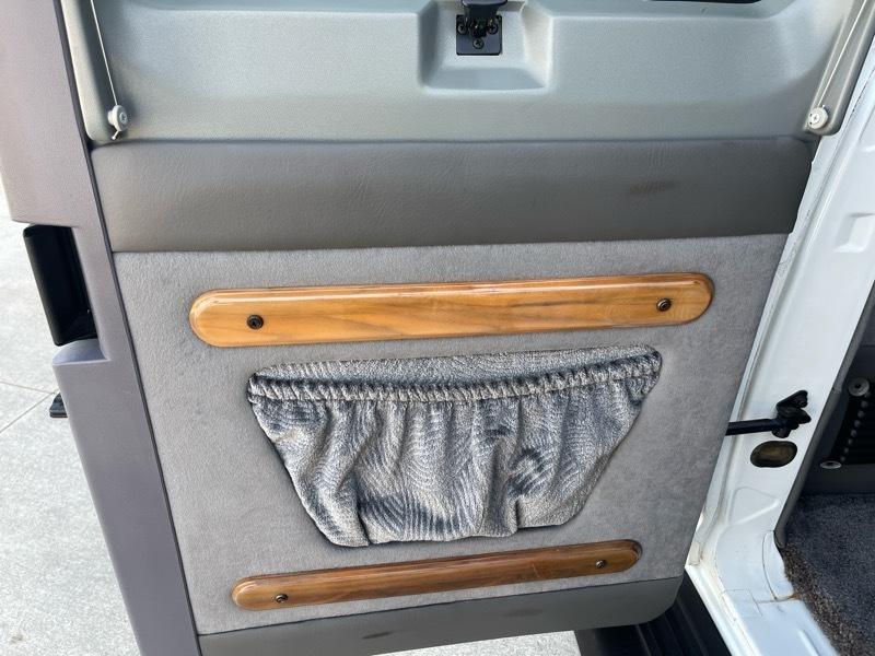 Dodge Ram Van 1500 127" WB Conversion 2000