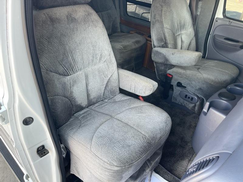 Dodge Ram Van 1500 127" WB Conversion 2000