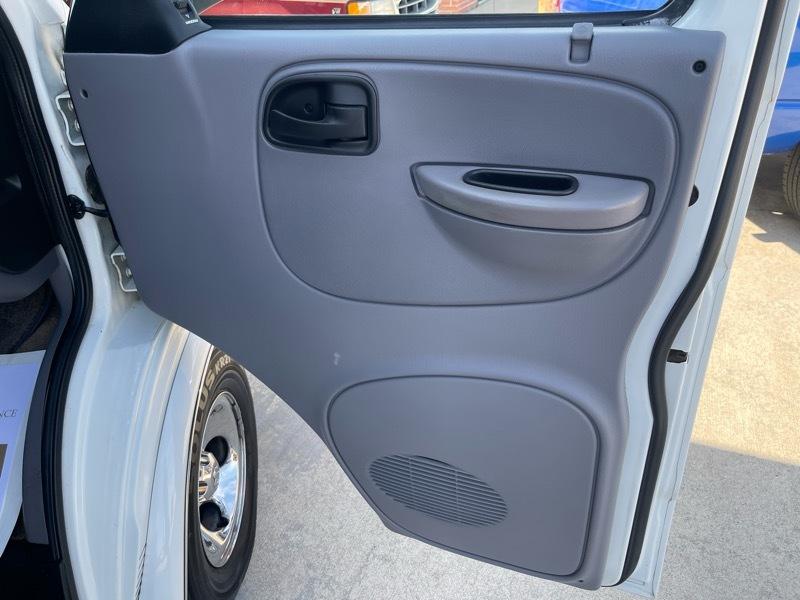 Dodge Ram Van 1500 127" WB Conversion 2000