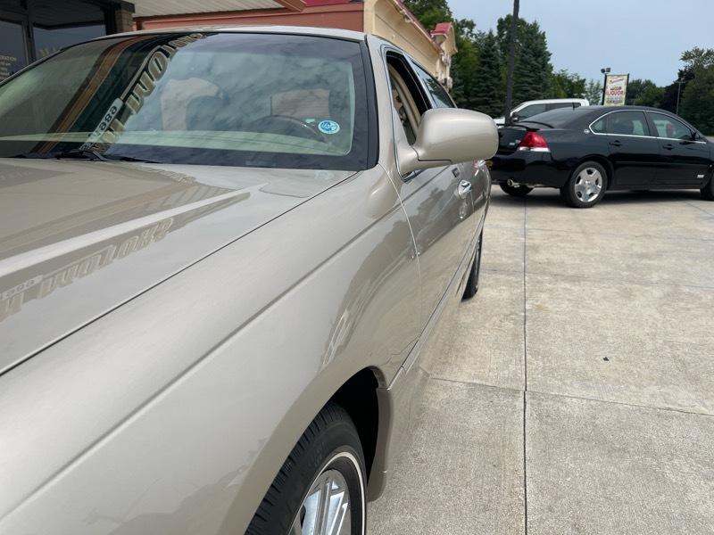 Lincoln Town Car Signature Limited 2010