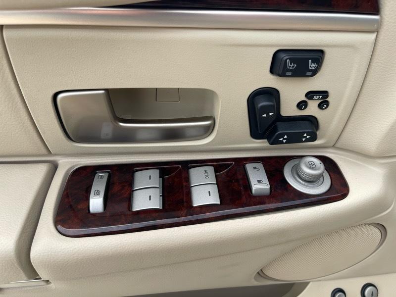 Lincoln Town Car Signature Limited 2010