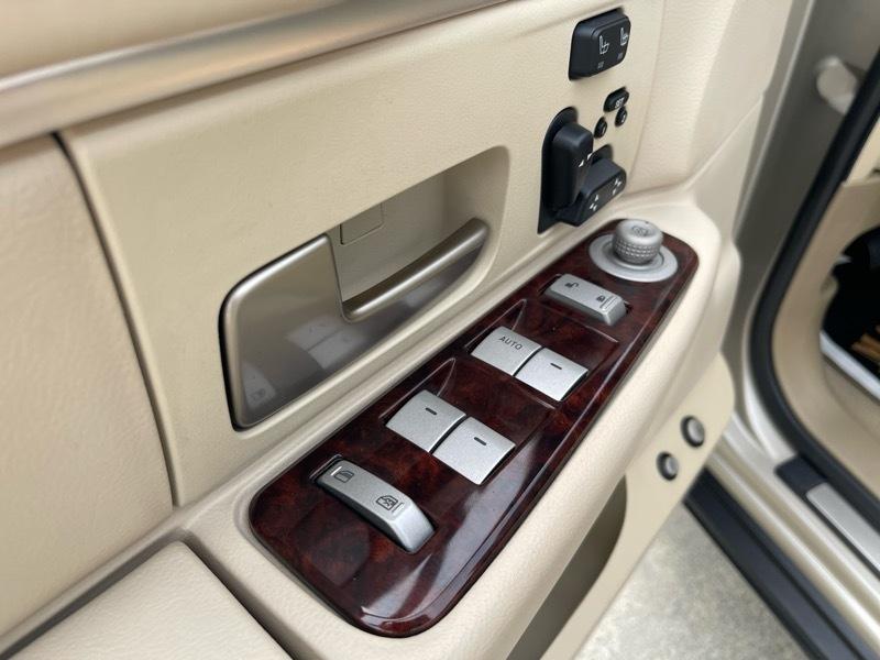 Lincoln Town Car Signature Limited 2010
