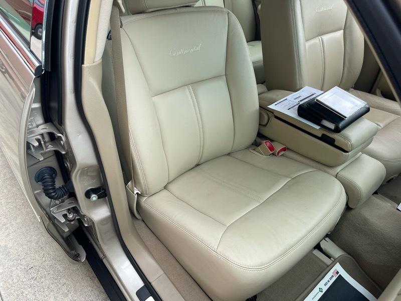 Lincoln Town Car Signature Limited 2010