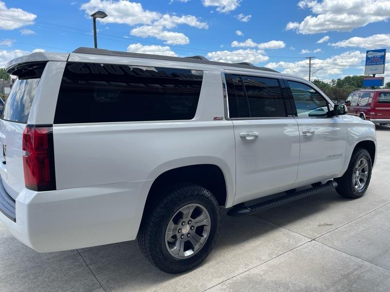 Chevrolet Suburban LT 4WD 2019