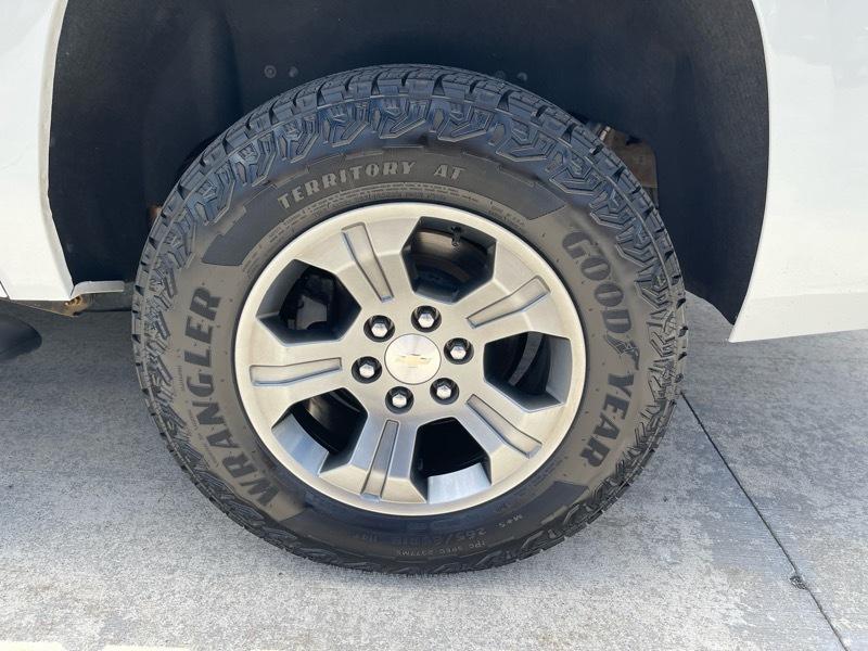 Chevrolet Suburban LT 4WD 2019