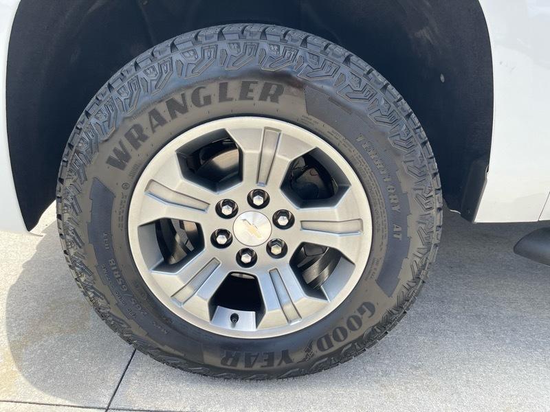 Chevrolet Suburban LT 4WD 2019