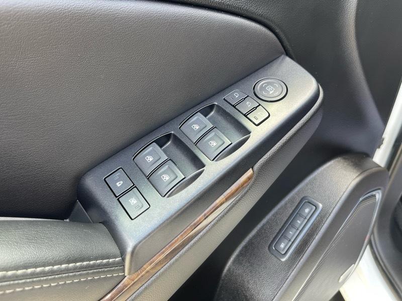 Chevrolet Suburban LT 4WD 2019