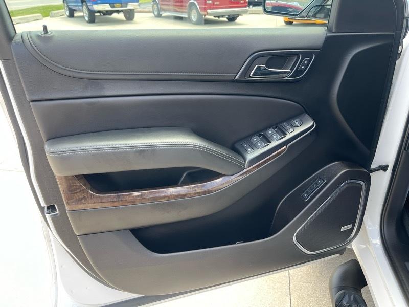 Chevrolet Suburban LT 4WD 2019