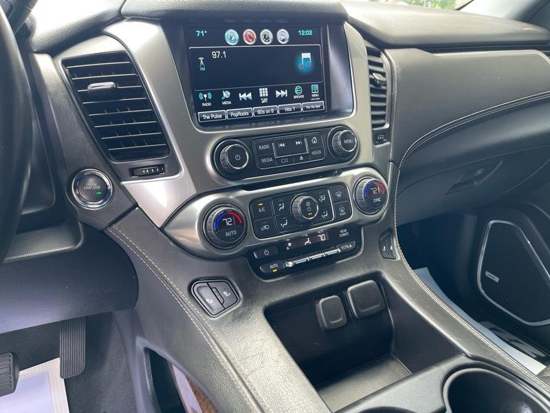 Chevrolet Suburban LT 4WD 2019