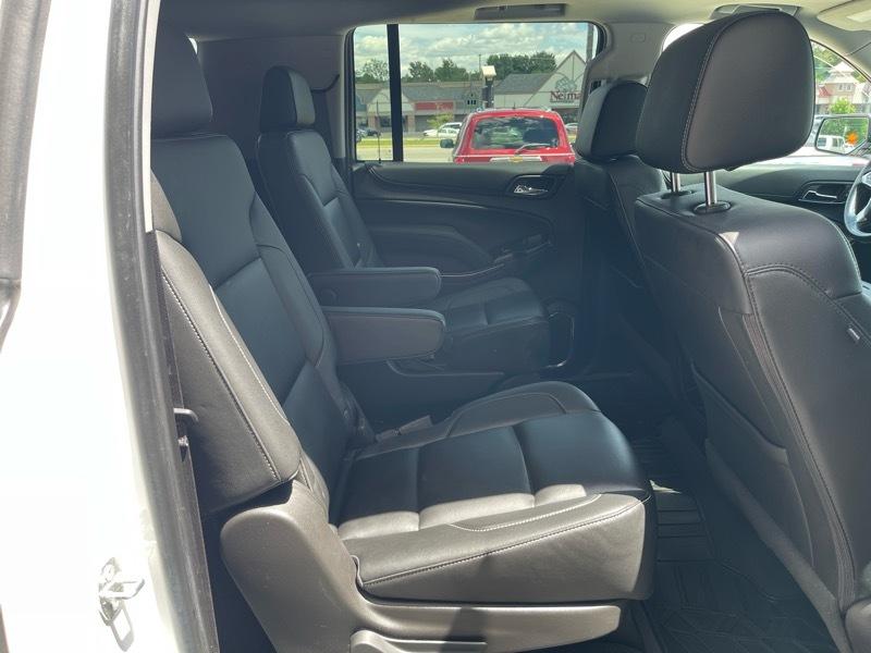Chevrolet Suburban LT 4WD 2019