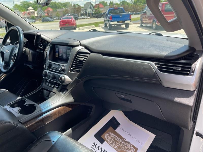Chevrolet Suburban LT 4WD 2019