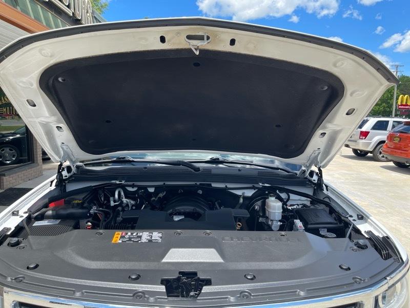 Chevrolet Suburban LT 4WD 2019