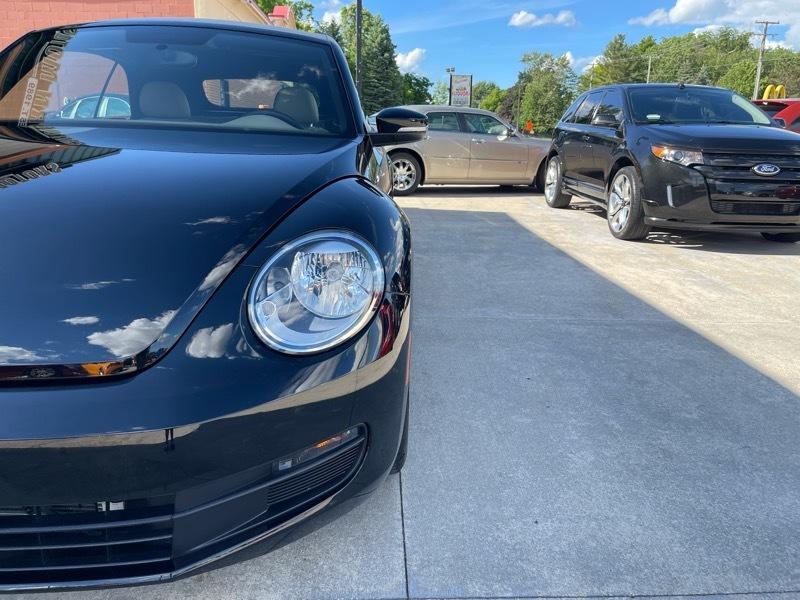 Volkswagen Beetle 1.8T PZEV Convertible 2015