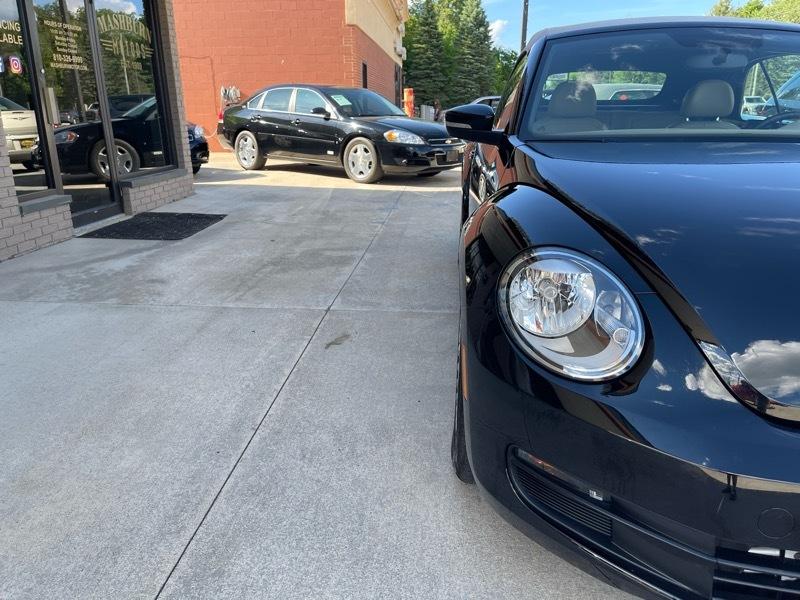Volkswagen Beetle 1.8T PZEV Convertible 2015